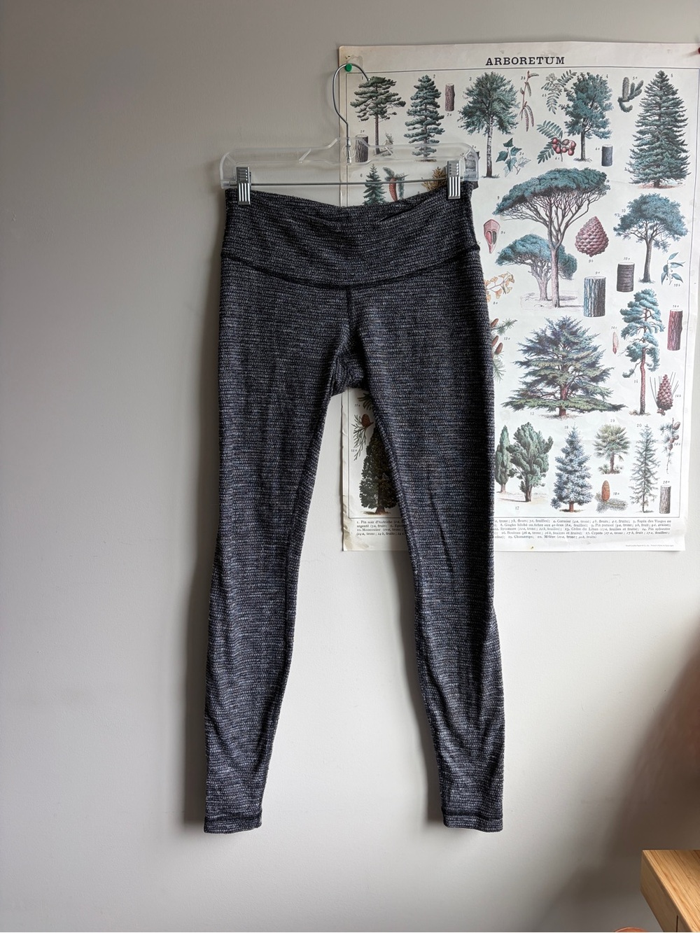 Lululemon leggings size 8 grey